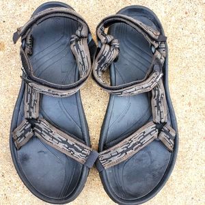 TEVA Hurricane Sandal